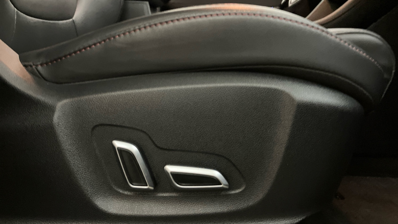 MG Hs 1.5 T-GDI PHEV Excite 5dr Auto Hatchback